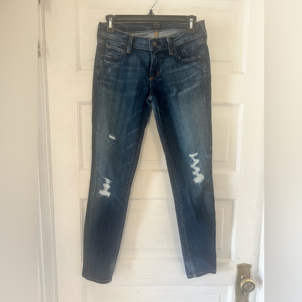 Preowned Citizens of Humanity mid rise jeans in fair condition